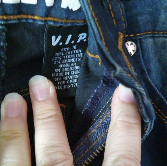 VIP jeans - Picture 2 of 5